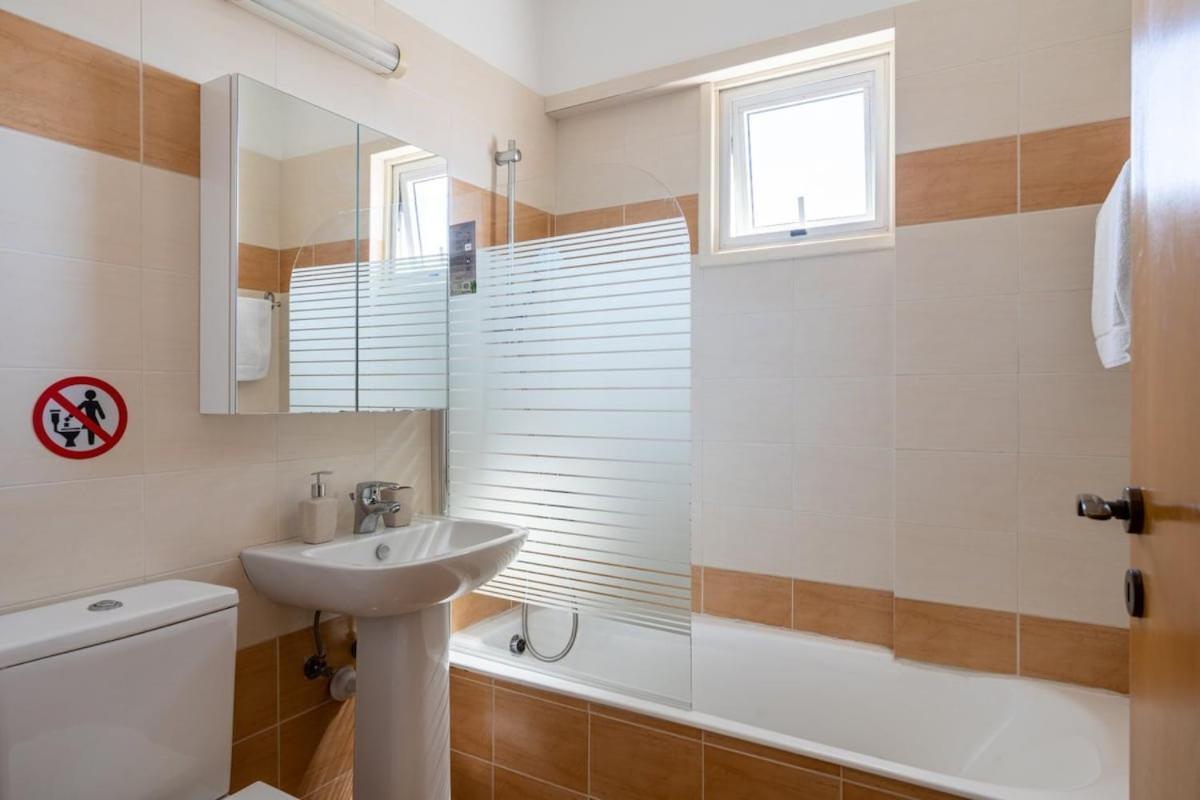 Bayview 2-br W Terrace In